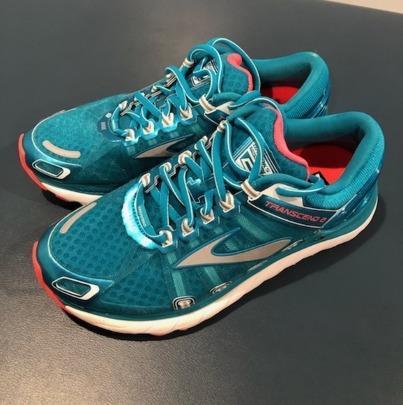 Transcend Brooks Tennis shoes - Picture 2 of 6